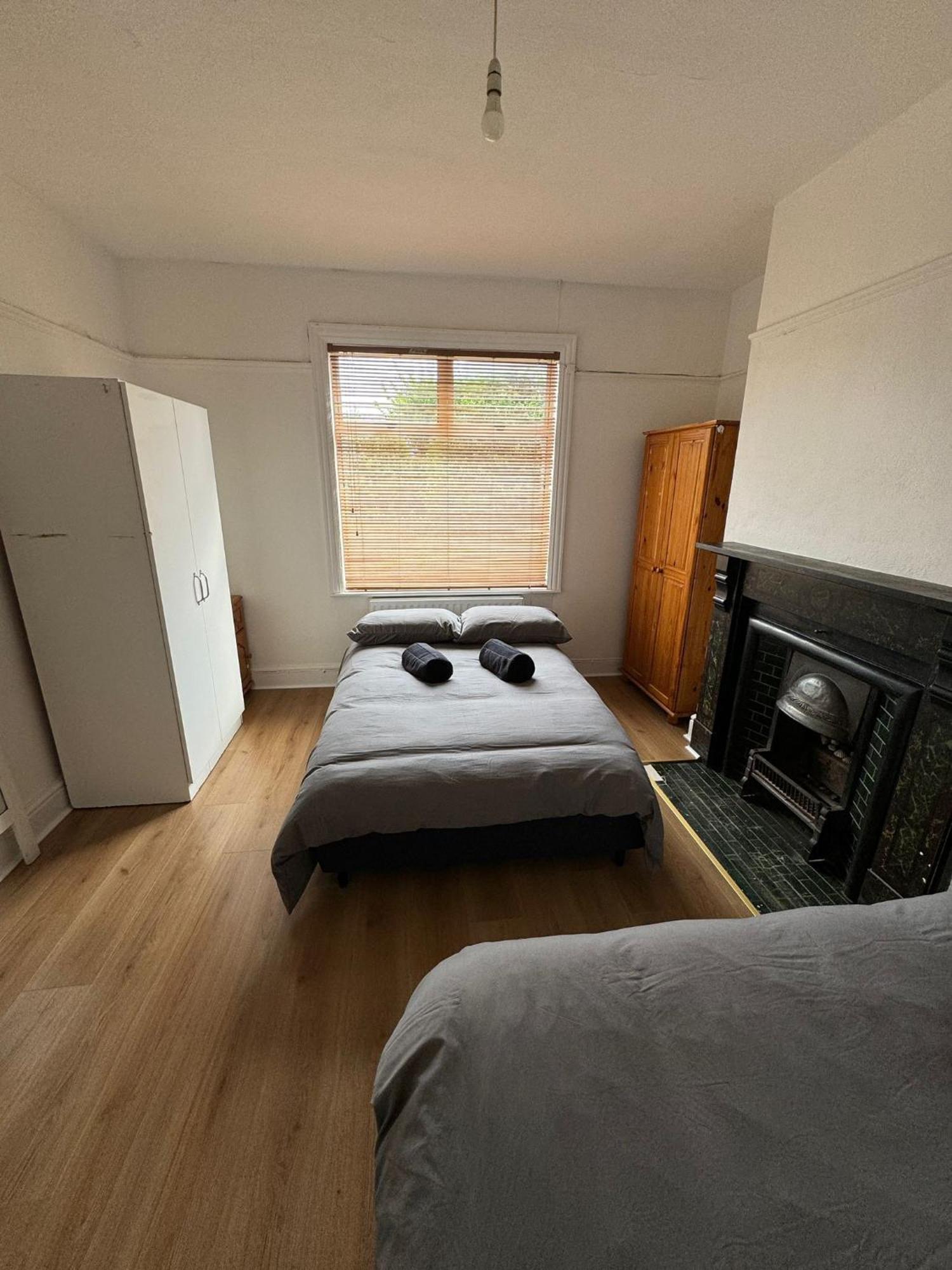 Nice Triple Room At 2 Iveragh Rd-6 - Dublin — Fotos 2